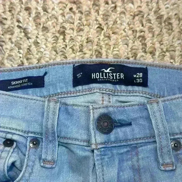 HOLLISTER Skinny Fit Advanced Stretch Light Wash Distressed Women 28 (length 30) - Picture 7 of 14